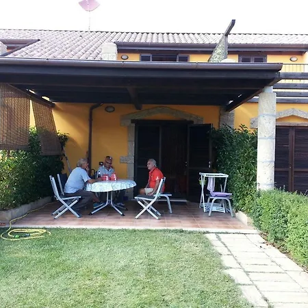 Girasole House Σπίτι διακοπών Torre Melissa
